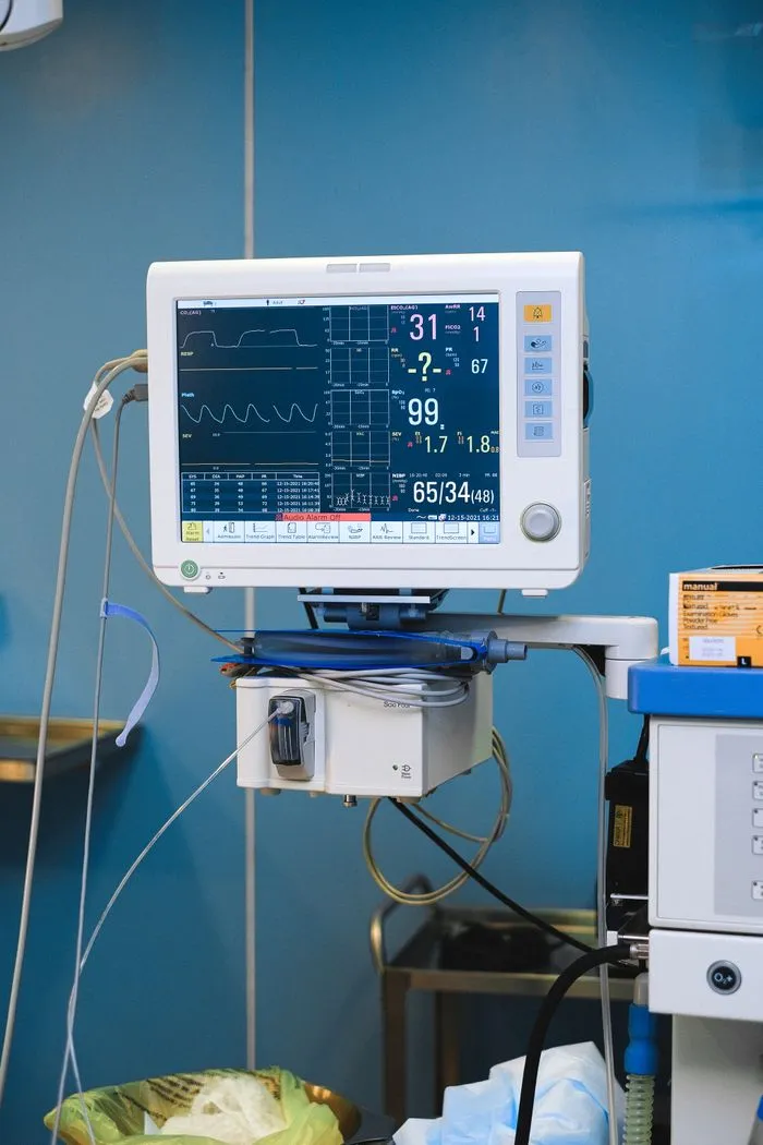 Woman learning about minimally invasive gynecology surgery and recovery options